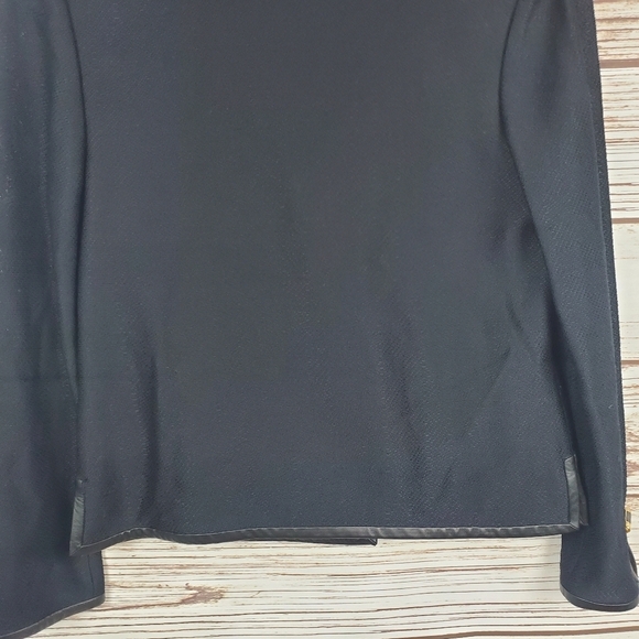 St. John Collection Womens Size 2 Vintage Black Santana Knit Leather Trim Jacket - Picture 8 of 11